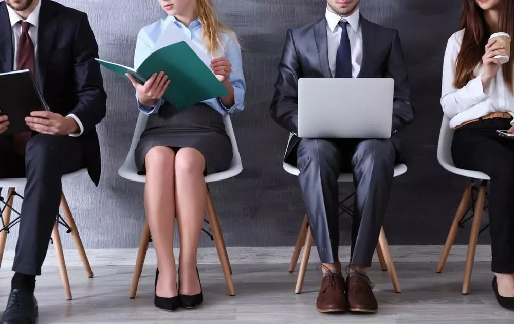 The Colour You Must Wear To An Interview 1000x630