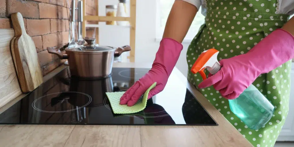 Clean Kitchen Premises And Equipment